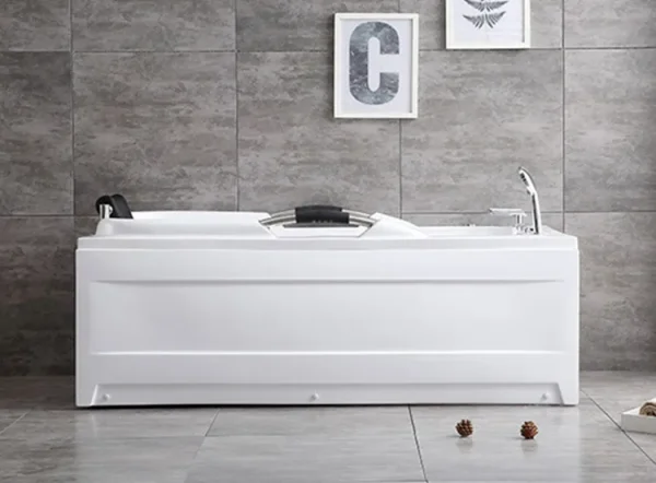 Custom Bathtub with Modern Acrylic Freestanding Design5